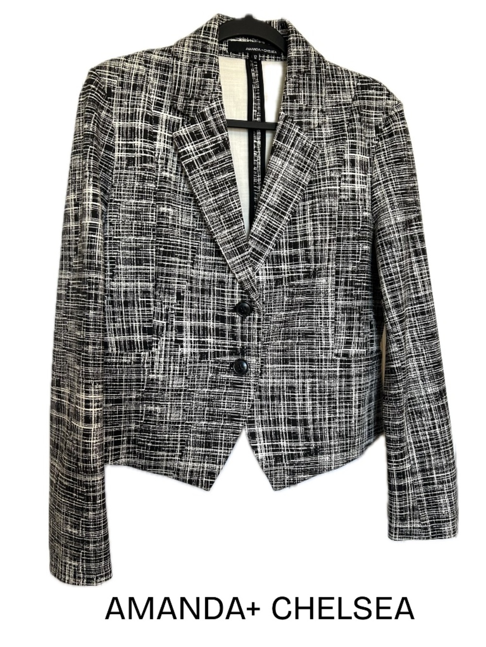Like New Amanda+Chelsea Black and Off White Ponte Cropped Blazer Size 12